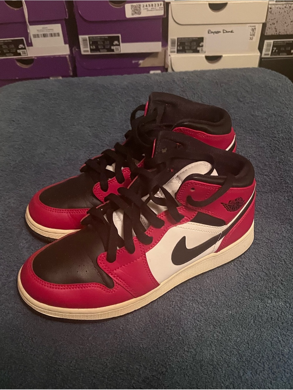 Nike Women’s High-Top Sneakers - Black/Red/White